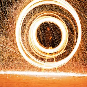 Psychoterapię dorosłych, młodzieży i dzieci, coaching, warsztaty rozwojowe, szkolenia dla firm, konsultacja psychologiczna, terapia grupowa, action learning, wykłady i spotkania otwarte